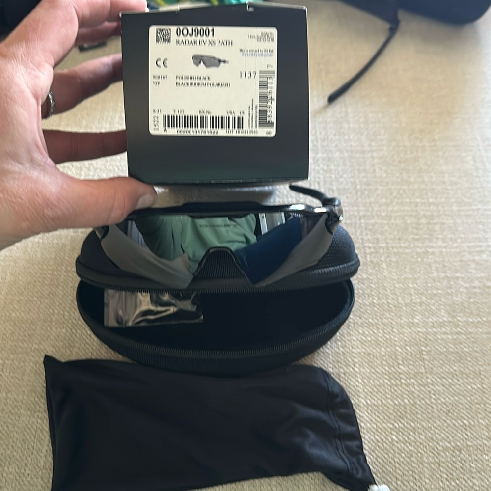 Brand new Oakley Radar EV XS Path